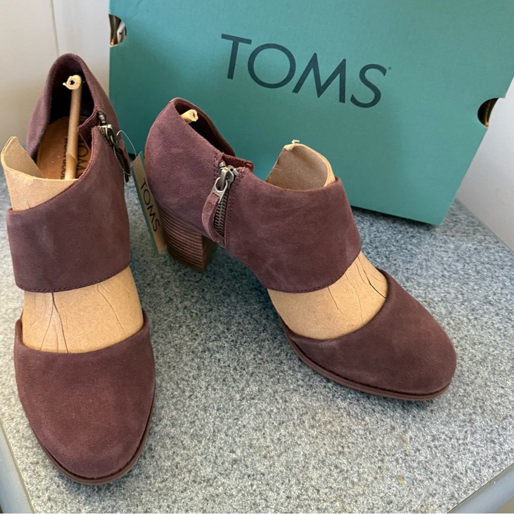 Toms Women's Suede Cutout Heels in Deep Plum